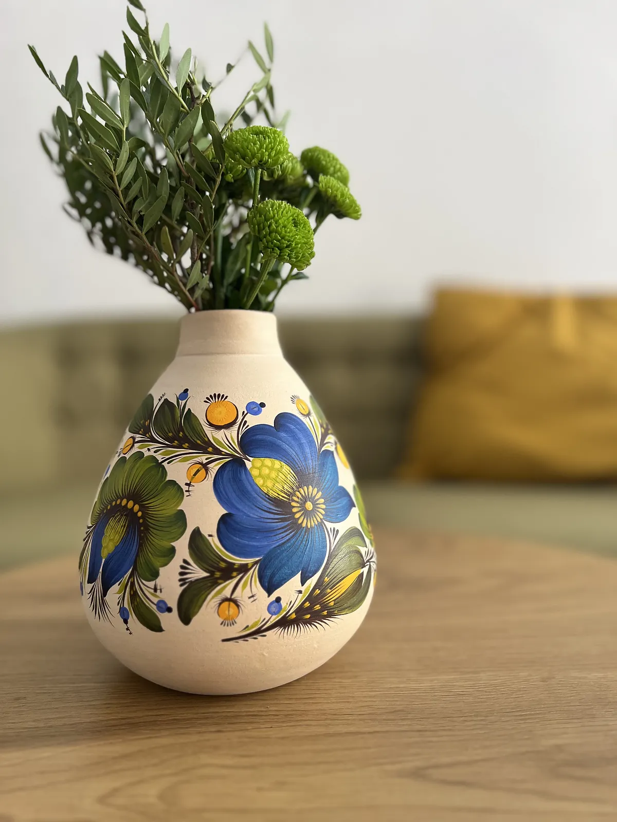 Зображення "LITNIA" від Олена Грішина, розмір: h 18,5 см, матеріали: кераміка, акрил, глазур, медіум: Кераміка, місто: Німеччина, ціна: €130 Фото 1 з 3.