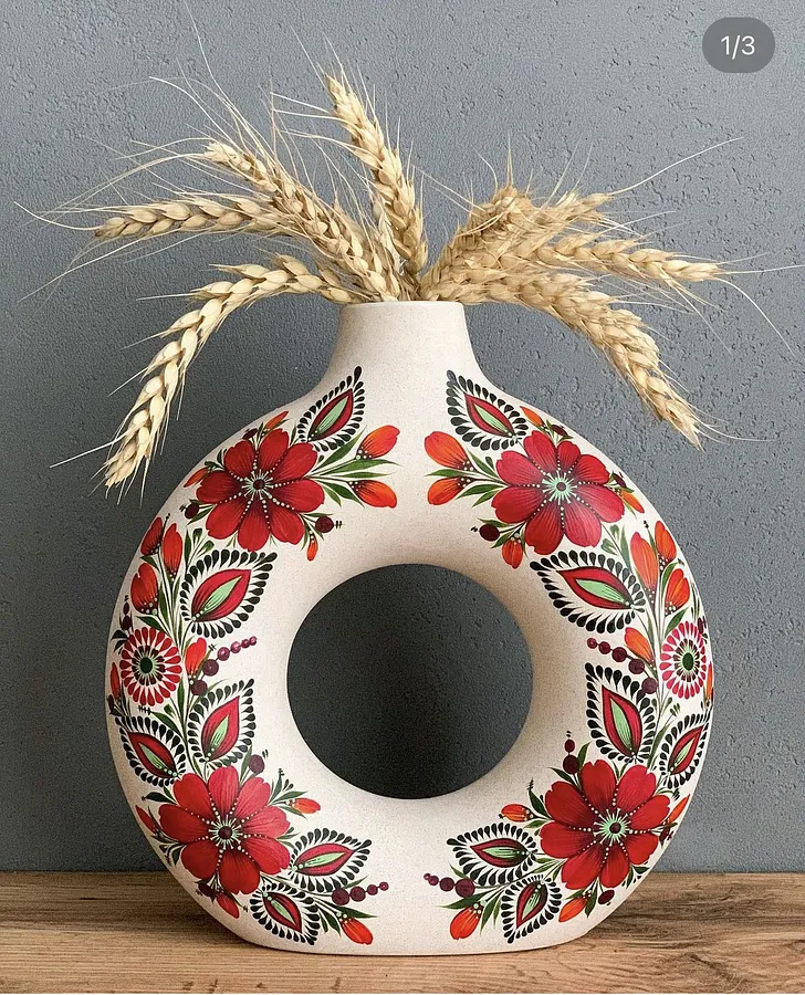 Image of Kumanets 1 by Olena Grishyna, size: h 20 см, made of ceramics/acrylic/glaze, Ceramics medium, priced at €220